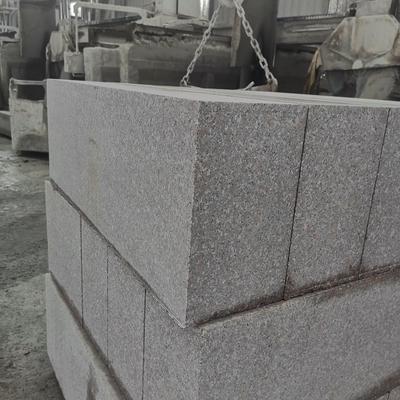 石材五蓮紅路沿石 小區(qū)斜坡路緣石價(jià)格 五蓮紅路沿石加工 冠眾