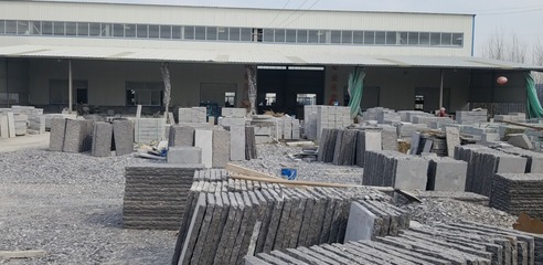 青石仿古石凳加工現(xiàn)場展示